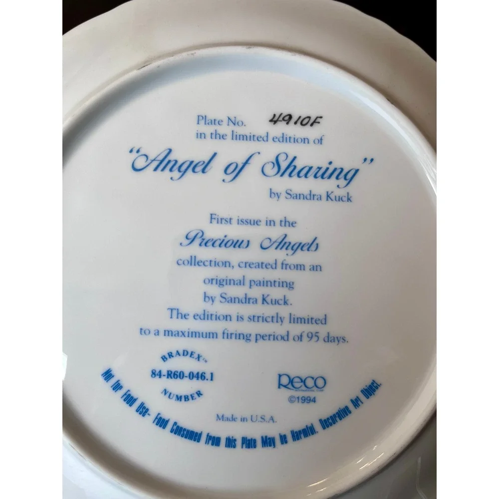 Reco Collector Plate Unisex 8.25in Blue Excellent Angel of Sharing Sandra Kuck